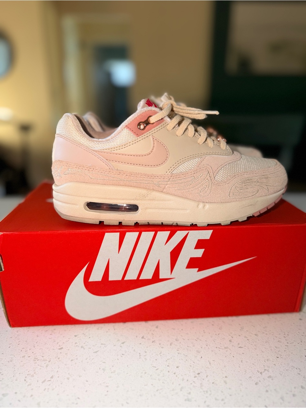 Nike Women’s Air Max 1  Serena Williams “Los Angeles “ size 7.5 W